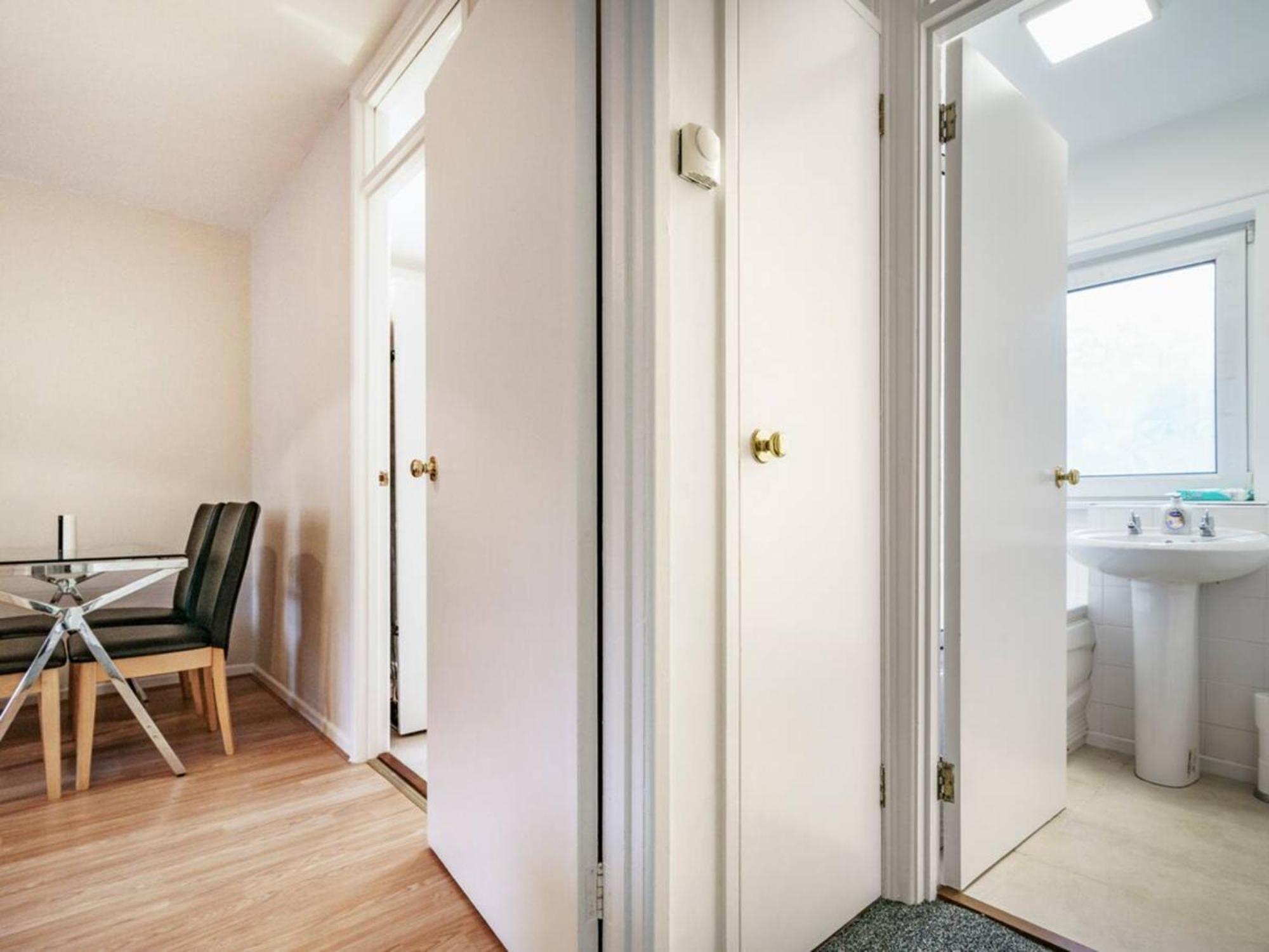 Apartment Pass The Keys Centre Queens Uni Eateries And Bars Abound Belfast